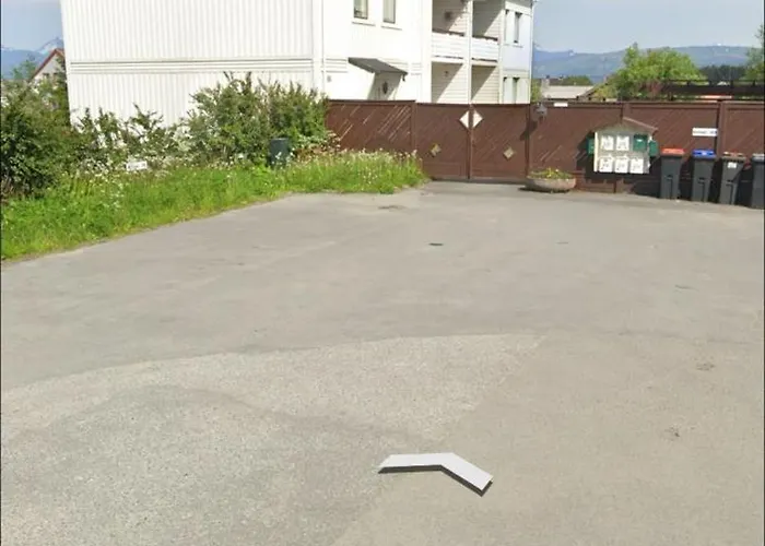 With A View In The Center Of דירה